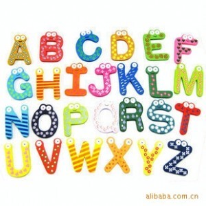 26个英文字母冰箱贴 宝宝早教 数字彩色一套价格26个