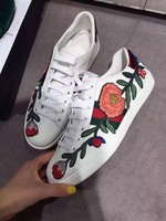 韩版男女情侣运动鞋菠萝甲壳虫小蜜蜂刺绣花朵小白鞋平底系带板鞋