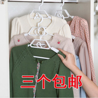 三个装！可伸缩！韩国进口塑料晒衣架 三角衣架 连接悬挂晾衣架