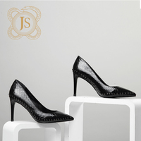 JS高端定制黑色蛇皮高跟鞋女铆钉尖头单鞋女细跟浅口百搭欧美春鞋